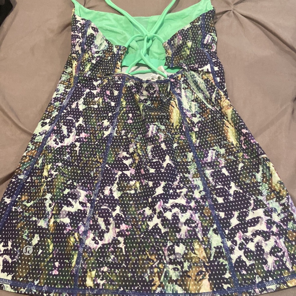 Lululemon Tank - Picture 2 of 5